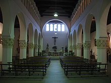 http://upload.wikimedia.org/wikipedia/commons/thumb/6/61/Old_main_synagogue_Segovia10.JPG/220px-Old_main_synagogue_Segovia10.JPG